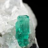 Beryl (variety emerald), Calcite<br />Coscuez mining district, Municipio San Pablo de Borbur, Western Emerald Belt, Boyacá Department, Colombia<br />18x30x34mm, xl=9mm<br /> (Author: Fiebre Verde)