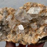 Dolomita, Magnesita<br />Cantera Azcárate (Azkarate), Eugui, Esteríbar, Comarca Auñamendi, Comunidad Foral de Navarra (Navarra), España<br />11,7 x 6,9 cm.<br /> (Autor: Carles)