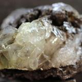 Anglesita<br />Touissit, Distrito Touissit, Provincia Jerada, Región Oriental, Marruecos<br />45 x 32 x 31 mm.<br /> (Autor: José Luis Zamora)