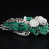 Beryl (variety emerald), Quartz<br />Chitral, Chitral District, Khyber Pakhtunkhwa, Pakistan<br />136 mm x 70 mm<br /> (Author: Don Lum)