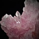 Quartz (variety rose quartz)<br />Pitorra claim, Alto da Pitorra, Laranjeiras, Galiléia, Vale do Rio Doce, Minas Gerais, Brazil<br />110  mm x 70 mm x 65 mm<br /> (Author: Don Lum)