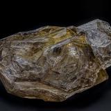 Quartz (variety smoky quartz)<br />Cap-Chat, La Haute-Gaspésie RCM, Gaspésie-Îles-de-la-Madeleine, Québec, Canada<br />8.6 x 5.2 cm<br /> (Author: am mizunaka)