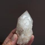 Cuarzo (variedad lechoso)<br />Santiago de Compostela, Comarca Santiago, La Coruña / A Coruña, Galicia / Galiza, España<br />12x6 cm aprox<br /> (Autor: ximocompany)