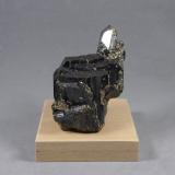 Ferberita con Siderita<br />Minas da Panasqueira, Aldeia de São Francisco de Assis, Covilhã, Castelo Branco, Cova da Beira, Centro, Portugal<br />7,5 x 4,3 x 3,2 cm.<br /> (Autor: J. G. Alcolea)