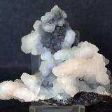 Calcita (variedad manganocalcita)<br />Unidad minera Pachapaqui, Pachapaqui, Distrito Aquia, Provincia Bolognesi, Departamento Ancash, Perú<br />8 x 6.5 cm<br /> (Autor: Pedro Antonio)