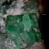 Berilo (variedad esmeralda).Coscuez (distrito minero), Mina La Paz, Municipio San Pablo de Borbur, Cinturón Esmeraldífero Occidental, Departamento Boyacá, Colombia0´896 x 0´813 mm. (Autor: Jesus Franquesa Baucells)