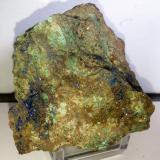 Bornita<br />Mines de Can Montsant, Can Montsant (Massís del Montnegre), Hortsavinyà, Tordera, Comarca Maresme, Barcelona, Cataluña / Catalunya, España<br />8x7 cm.<br /> (Autor: Adri Rodríguez)