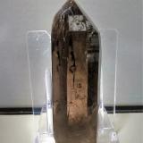 Cuarzo (variedad ahumado)<br />Pedrera Mas Sever, Massabè (Mas Ceber), Sils, Comarca La Selva, Gerona / Girona, Cataluña / Catalunya, España<br />6x2 cm.<br /> (Autor: Adri Rodríguez)