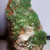 Fluorita<br />Afloramientos de Singuerlín, Puig Castellar (Serra de Marina), Singuerlín, Santa Coloma de Gramenet, Comarca Barcelonès, Barcelona, Cataluña / Catalunya, España<br />16x10 cm.<br /> (Autor: Adri Rodríguez)