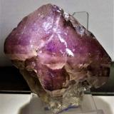 Cuarzo (variedad amatista)<br />Pedrera Can Súria (Pedrera Guixeres), Maçanet de la Selva, Comarca La Selva, Gerona / Girona, Cataluña / Catalunya, España<br />6,5x5,5 cm.<br /> (Autor: Adri Rodríguez)