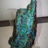 Libethenita, Pseudomalaquita<br />Pedrera Turó de Montcada, Montcada i Reixac, Comarca Vallès Occidental, Barcelona, Cataluña / Catalunya, España<br />6,5x4,5 cm.<br /> (Autor: Adri Rodríguez)