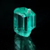 Beryl (variety emerald)<br />Muzo mining district, Western Emerald Belt, Boyacá Department, Colombia<br />xl=5.5x7x4.5mm<br /> (Author: Fiebre Verde)