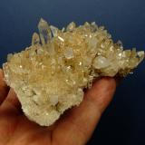 Quartz<br />Ceres, Warmbokkeveld Valley, Ceres, Valle Warmbokkeveld, Witzenberg, Cape Winelands, Western Cape Province, South Africa<br />92 x 66 x 32 mm<br /> (Author: Pierre Joubert)