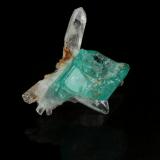 Beryl (variety emerald), Quartz<br />Chivor mining district, Municipio Chivor, Eastern Emerald Belt, Boyacá Department, Colombia<br />xl=11.5mm x 12mm<br /> (Author: Fiebre Verde)