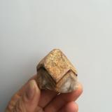 Cuarzo<br />Concesión Esmeralda, Portomeiro (San Cosme), Val do Dubra/Valle del Dubra, Comarca de Santiago, La Coruña / A Coruña, Galicia / Galiza, España<br />6x5 cm aprox<br /> (Autor: ximocompany)