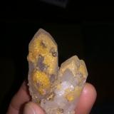 Cuarzo<br />Cantera Martín, Camanzo, Vila de Cruces, Comarca do Deza, Pontevedra, Galicia / Galiza, España<br />7x4 cm aprox<br /> (Autor: ximocompany)