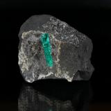 Beryl (variety emerald), Calcite<br />Coscuez mining district, Municipio San Pablo de Borbur, Western Emerald Belt, Boyacá Department, Colombia<br />27x25x16mm, xl=13x3mm<br /> (Author: Fiebre Verde)