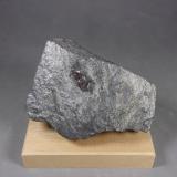Boulangerita<br />Mina Glanzenberg, Silberg, Kirchhundem, Olpe, Sauerland, Renania del Norte-Westfalia/Nordrhein-Westfalen, Alemania<br />7,7 x 5,6 x 3 cm.<br /> (Autor: J. G. Alcolea)