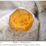 Spessartine<br />Wushan Spessartine prospects, Tongbei, Yunxiao, Zhangzhou Prefecture, Fujian Province, China<br />fov 8 mm<br /> (Author: ploum)