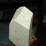 Ortoclasa<br />Baveno, Lago Maggiore, Provincia Verbano-Cusio-Ossola, Piamonte (Piemonte), Italia<br />20x40 mm<br /> (Autor: Ignacio)