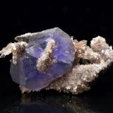 Fluorita<br />Provincia Fujian, China<br />8 x 5 x 4,5 cm<br /> (Autor: Josele)