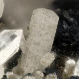 FluorapatiteHansen Creek Crystal area, Hansen Creek, North Bend, King County, Washington, USAFOV = 3.2mm (Author: Doug)