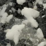Gismondine, Phillipsite<br />Devils Backbone, North Fork of John Day River, Ritter, Grant County, Oregon, USA<br />FOV = 1.5 mm<br /> (Author: Doug)