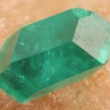 Dioptase<br />Altyn-Tyube deposit, Altyn-Tyube area, Kirghiz Steppes, Karaganda Region, Kazakhstan<br />FOV = 3.1 mm<br /> (Author: Doug)