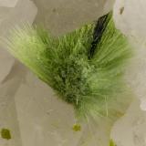 Agardite-(Ce)Mina Clara, Valle Rankach, Oberwolfach, Wolfach, Selva Negra, Baden-Württemberg, AlemaniaFOV = 2.7 mm (Author: Doug)