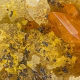 Gold, Wulfenite, Mimetite<br />Dona Kay Mine, Granite Wash Mountains, Ellsworth District, La Paz County, Arizona, USA<br />FOV = 1.7 mm<br /> (Author: Doug)