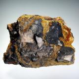 Cacoxenita y BeraunitaVacies de las obras del túnel del AVE, El Horcajo, Almodóvar del Campo, Comarca Campo de Calatrava, Ciudad Real, Castilla-La Mancha, España8 x 6 cm. (Autor: Antonio P. López)
