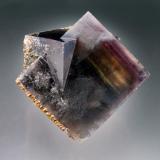 Fluorite with SideriteMina Boltsburn, Distrito Rookhope, Weardale, North Pennines Orefield, County Durham, Inglaterra / Reino Unido8x8x7 cm overall size (Author: Jesse Fisher)