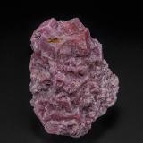 RhodochrositePasto Bueno, Distrito Pampas, Provincia Pallasca, Departamento Ancash, Perú8.4 x 6.6 cm (Author: am mizunaka)