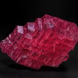 Rhodochrosite, Fluorite, QuartzMina Sweet Home, Monte Bross, Distrito Alma, Condado Park, Colorado, USA6.8 x 4.7 cm (Author: am mizunaka)