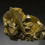 Chalcopyrite, Siderite<br />Kaiwu Mine, Hezhang, Bijie Prefecture, Guizhou Province, China<br />5 X 3.5 cm<br /> (Author: Richard Arseneau)