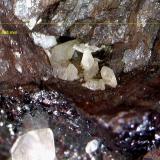 Calcita y Hematites.Minas Batère, Corsavy, Haut Vallespir, Céret, Departamento Pirineos Orientales, Occitanie, Francia4´463 x 3´030 mm. (Autor: Jesus Franquesa Baucells)