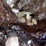 Calcita y Hematites.Minas Batère, Corsavy, Haut Vallespir, Céret, Departamento Pirineos Orientales, Occitanie, Francia4´463 x 3´030 mm. (Autor: Jesus Franquesa Baucells)
