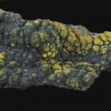 Malaquita, Piromorfita<br />Brown's cielo abierto, Rum Jungle, Batchelor, Condado Coomalie, Territorio del Norte, Australia<br />12,7 x 6,8 cm.<br /> (Autor: Xavier bordas)