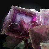 Fluorita, Barita<br />Coquera del Liso, La Cabaña, Valdelmar, zona minera de Berbes, Berbes, Ribadesella, Comarca Oriente, Principado de Asturias (Asturias), España<br />16x9cm, cristales hasta 5cm de arista<br /> (Autor: Raul Vancouver)