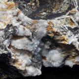 AragonitoMines Can Palomeres, Malgrat de Mar, Comarca Maresme, Barcelona, Cataluña / Catalunya, España11 x 7 x 5 cm (Autor: karbu8)
