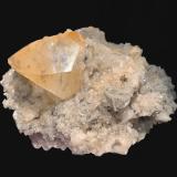 Calcita, Dolomita<br />Cantera Asturreta, Eugui, Esteríbar, Comarca Auñamendi, Comunidad Foral de Navarra (Navarra), España<br />8,9 x 6,2 cm.<br /> (Autor: Xavier Bordas)