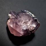 SmithsoniteMina Tsumeb, Tsumeb, Región Otjikoto, Namibia18 mm x 18 mm x 13 mm (Author: Don Lum)