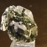 Quartz, Elbaite (variety verdelite)<br />Coronel Murta, Vale do Jequitinhonha, Minas Gerais, Brazil<br />37mm X 39mm X 25mm<br /> (Author: Firmo Espinar)