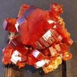 Vanadinite<br />Coud'a, Mibladen mining district, Mibladen, Midelt, Midelt Province, Drâa-Tafilalet Region, Morocco<br />4x4 cm.<br /> (Author: Enrique Llorens)