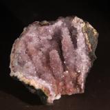 Quartz (variety amethyst)<br />Sidi Rahal, El Kelaâ des Sraghna Province, Marrakech-Safi Region, Morocco<br />96mm x 78mm x 85mm<br /> (Author: Firmo Espinar)