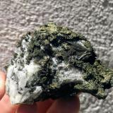Millerita, Calcita, Pirita, Marcasita, Barita<br />Mina Eugenia, Bellmunt del Priorat, Comarca Priorat, Tarragona, Cataluña / Catalunya, España<br />6,3 x 5,0 cm.<br /> (Autor: Carles)