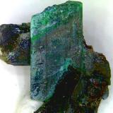 Chalcostibita (Calcostibita)Mina El Vagón (Mina Tío Seguro), Lanteira, Comarca Guadix, Granada, Andalucía, EspañaCristal de 1 x 0,5 cm. (Autor: Antonio P. López)