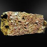 Piemontita<br />Grieta de Diopsidos (Schwarzenstein), Macizo Ochsner-Rotkopf, Zemmgrund, Valle Ziller (Zillertal), Tirol Norte, Tirol, Austria<br />7 x 4 cm.<br /> (Autor: Antonio P. López)