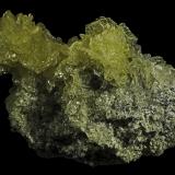 Baryte<br />Rosh Pinah, Lüderitz District, ǁKaras Region, Namibia<br />71 x 24 x 45 mm<br /> (Author: Rob Schnerr)