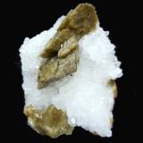 Siderite, Quartz<br />Pfaffenberg Mine, Neudorf, Harzgerode mining district, Harz, Saxony-Anhalt/Sachsen-Anhalt, Germany<br />Specimen height 6 cm<br /> (Author: Tobi)